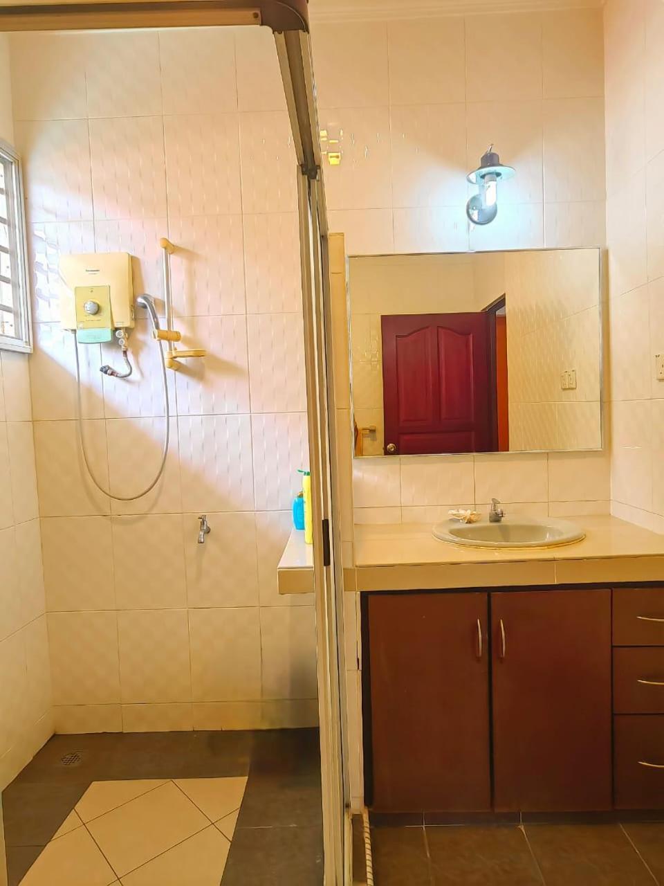Aaronl Homestay Kota Kinabalu Eksteriør bilde